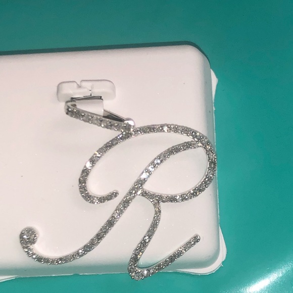 10k REAL GOLD NOT PLATED Natural Genuine Diamond R initial letter Charm Pendant - Picture 5 of 13